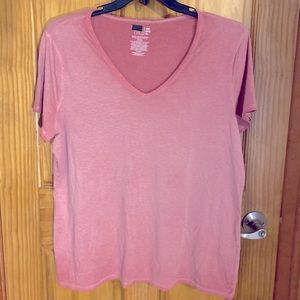 Women’s XXL v-neck tshirt